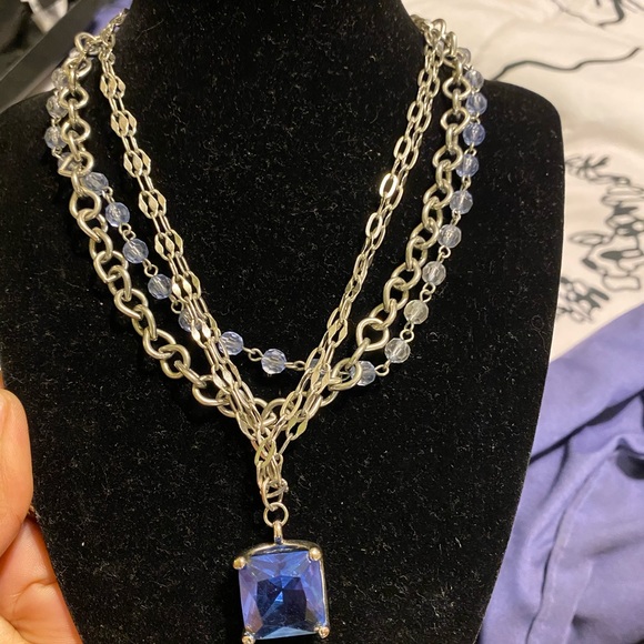 Beautiful necklace from Express ; beautiful - Picture 3 of 6